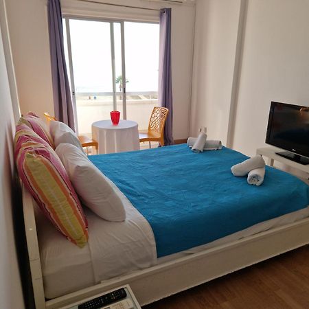 Kolonaki Seaview Apartments Lárnaca Habitación foto