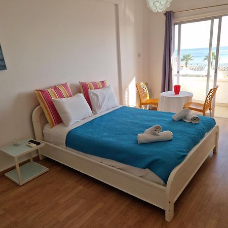Kolonaki Seaview Apartments Lárnaca Habitación foto
